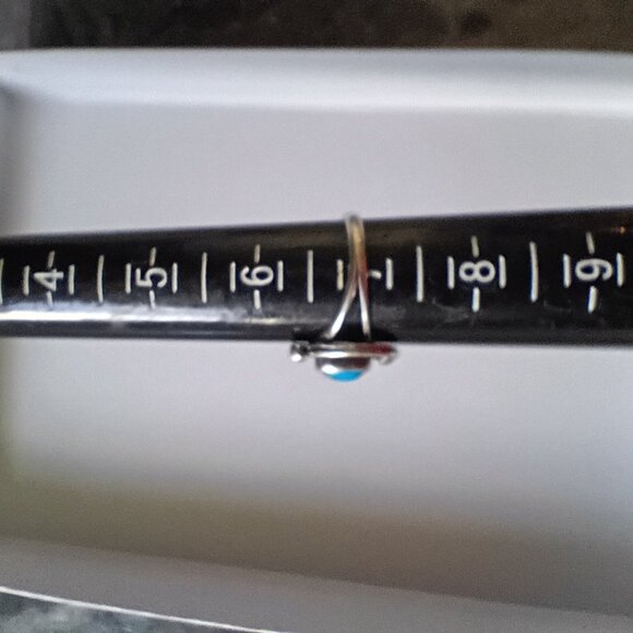 Authentic Vintage Navajo Sleeping Beauty Turquoise and Silver Ring - Picture 4 of 4